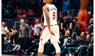 nba名人堂成员名单都有哪些 nba2k15怎么把自建球员加入球队名单